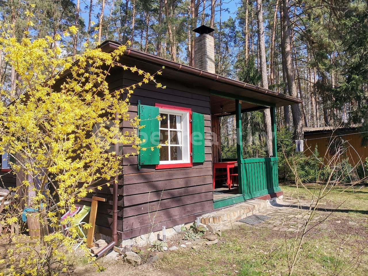 recreational property to rent, 0 m², Zliv, Jihočeský Region