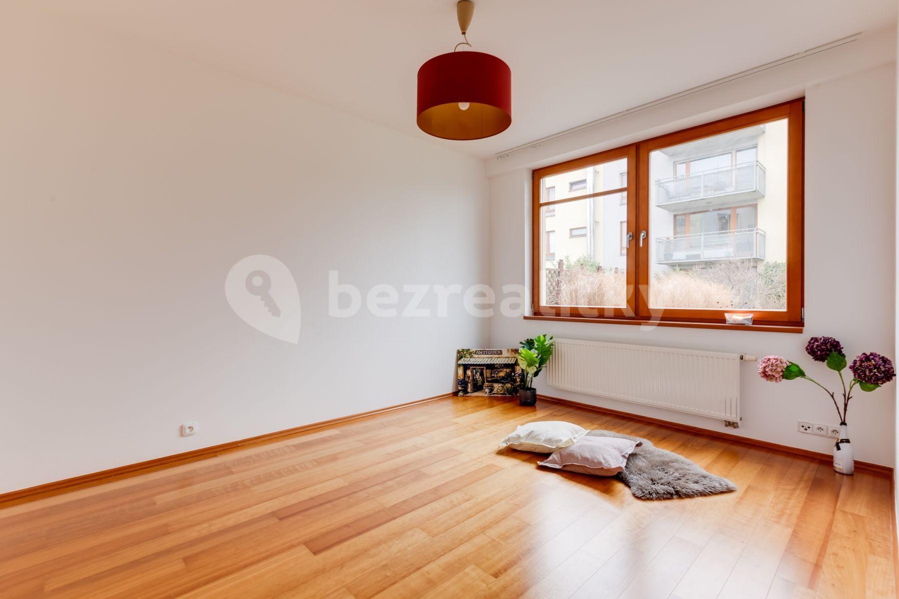 2 bedroom with open-plan kitchen flat to rent, 71 m², Vřesovická, Prague, Prague