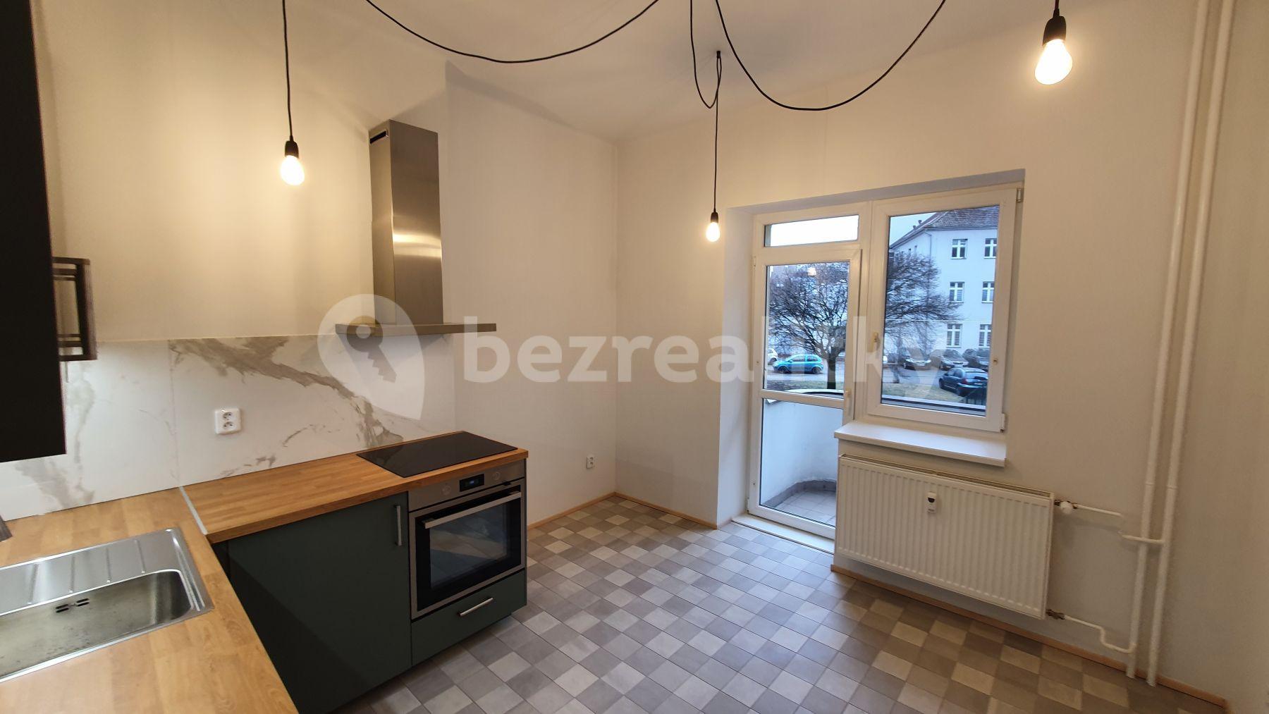 1 bedroom flat to rent, 40 m², Smetanovo nábřeží, Hradec Králové, Královéhradecký Region