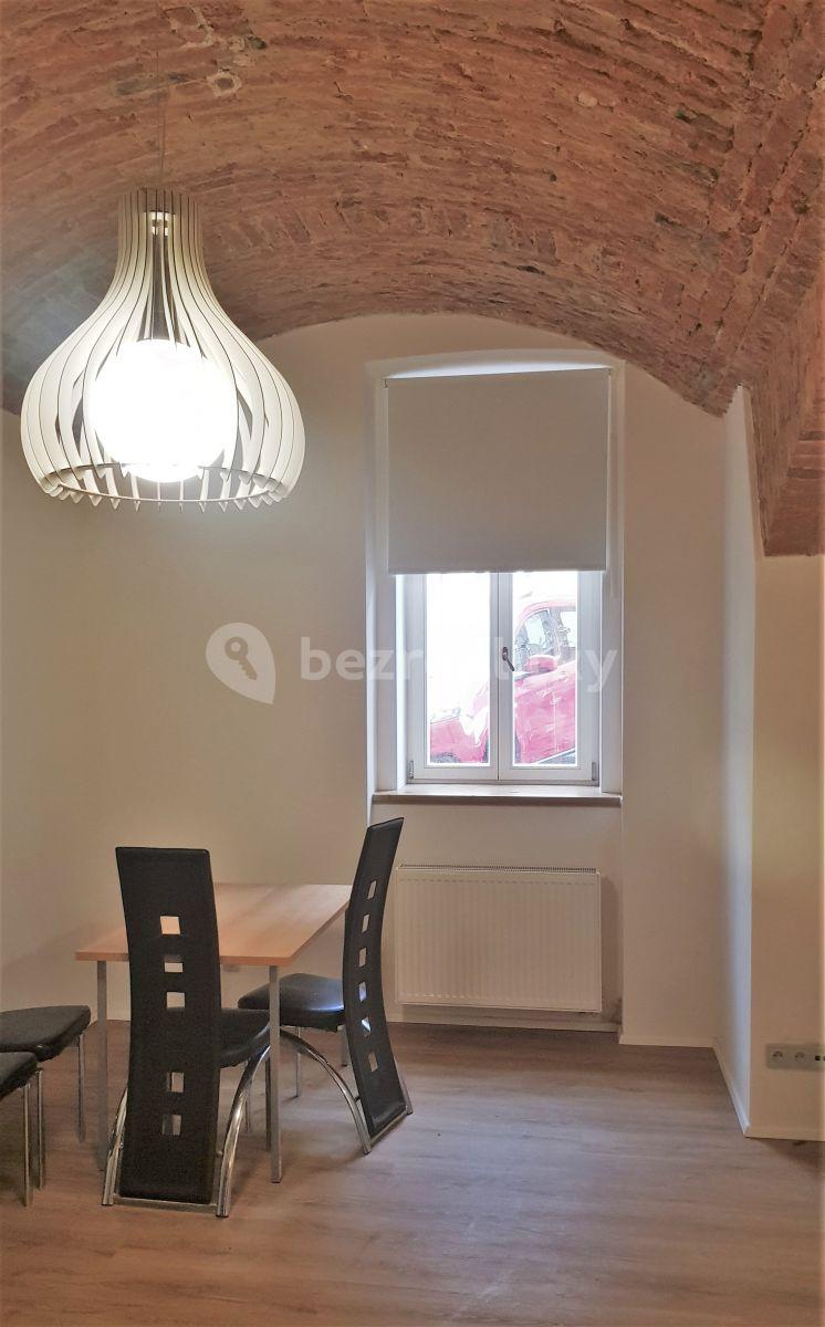 Studio flat to rent, 38 m², Rostislavova, Prague, Prague