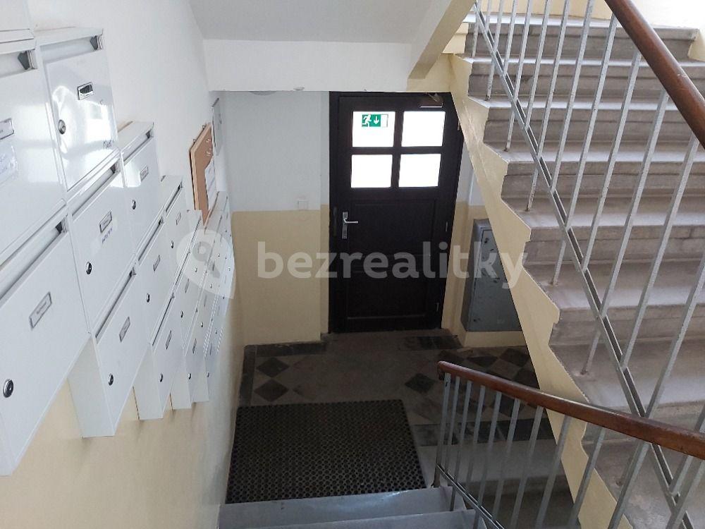 1 bedroom with open-plan kitchen flat to rent, 52 m², Na Vlnovce, Ústí nad Labem, Ústecký Region