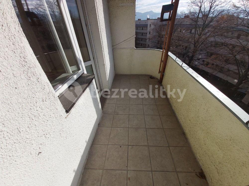 1 bedroom with open-plan kitchen flat to rent, 52 m², Na Vlnovce, Ústí nad Labem, Ústecký Region