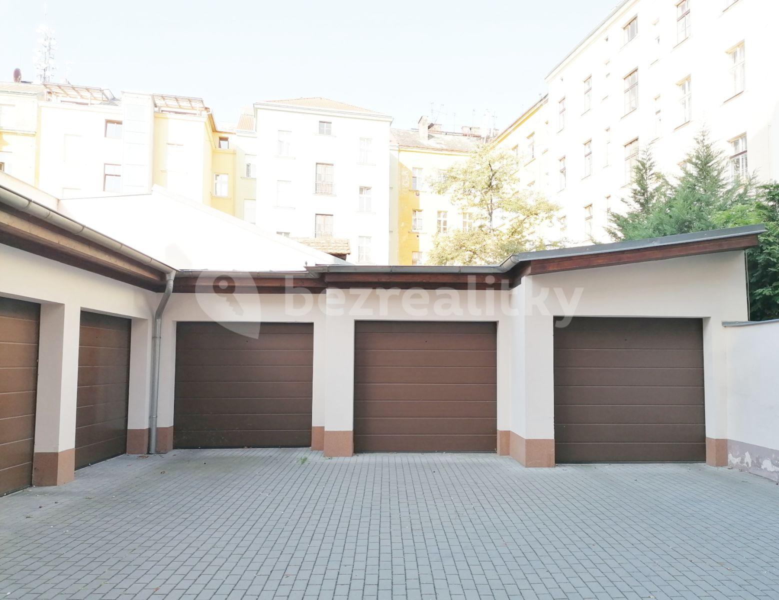 garage to rent, 20 m², Lublaňská, Prague, Prague