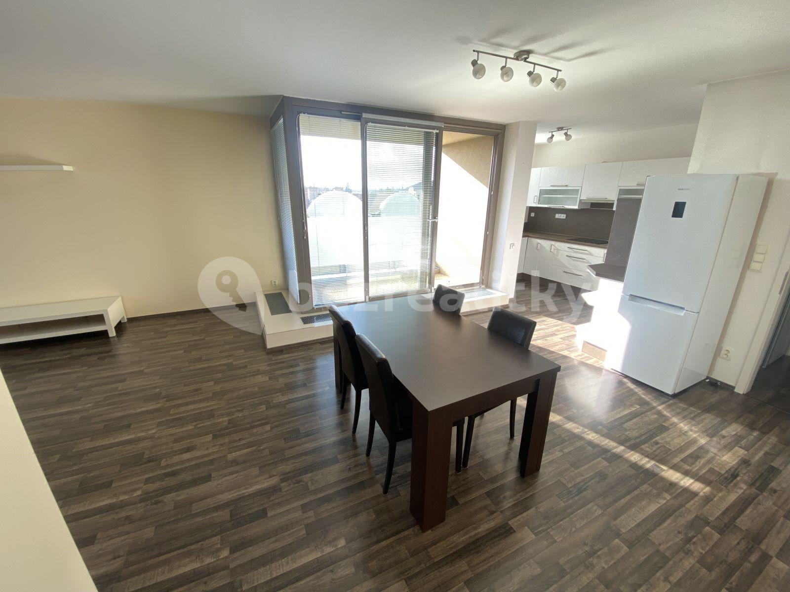 2 bedroom with open-plan kitchen flat to rent, 86 m², Benátecká, Brandýs nad Labem-Stará Boleslav, Středočeský Region