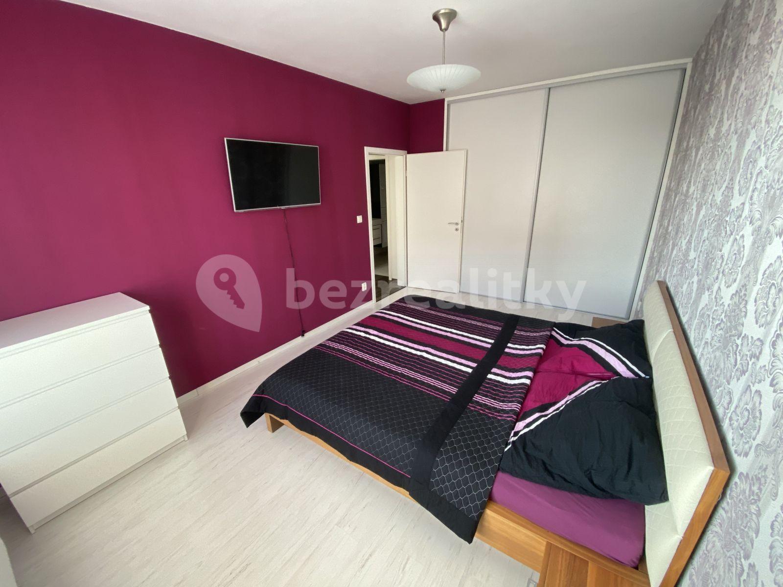 2 bedroom with open-plan kitchen flat to rent, 86 m², Benátecká, Brandýs nad Labem-Stará Boleslav, Středočeský Region