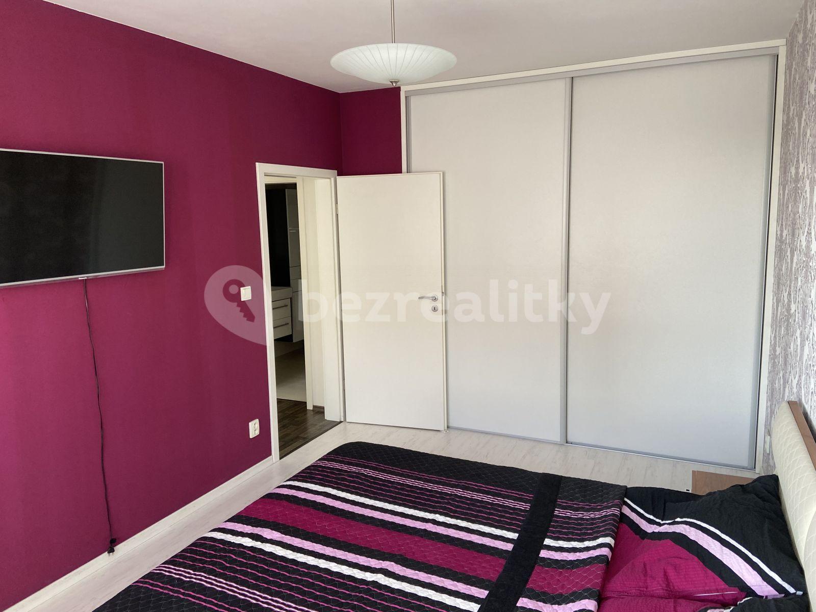 2 bedroom with open-plan kitchen flat to rent, 86 m², Benátecká, Brandýs nad Labem-Stará Boleslav, Středočeský Region