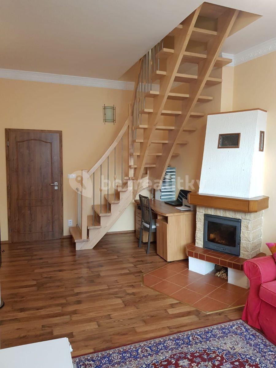 3 bedroom flat for sale, 85 m², Moravská, Karlovy Vary, Karlovarský Region