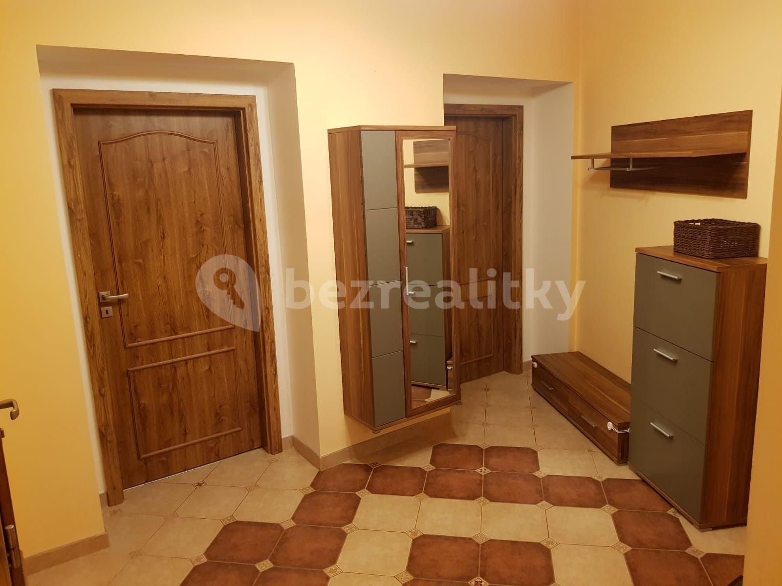 3 bedroom flat for sale, 85 m², Moravská, Karlovy Vary, Karlovarský Region