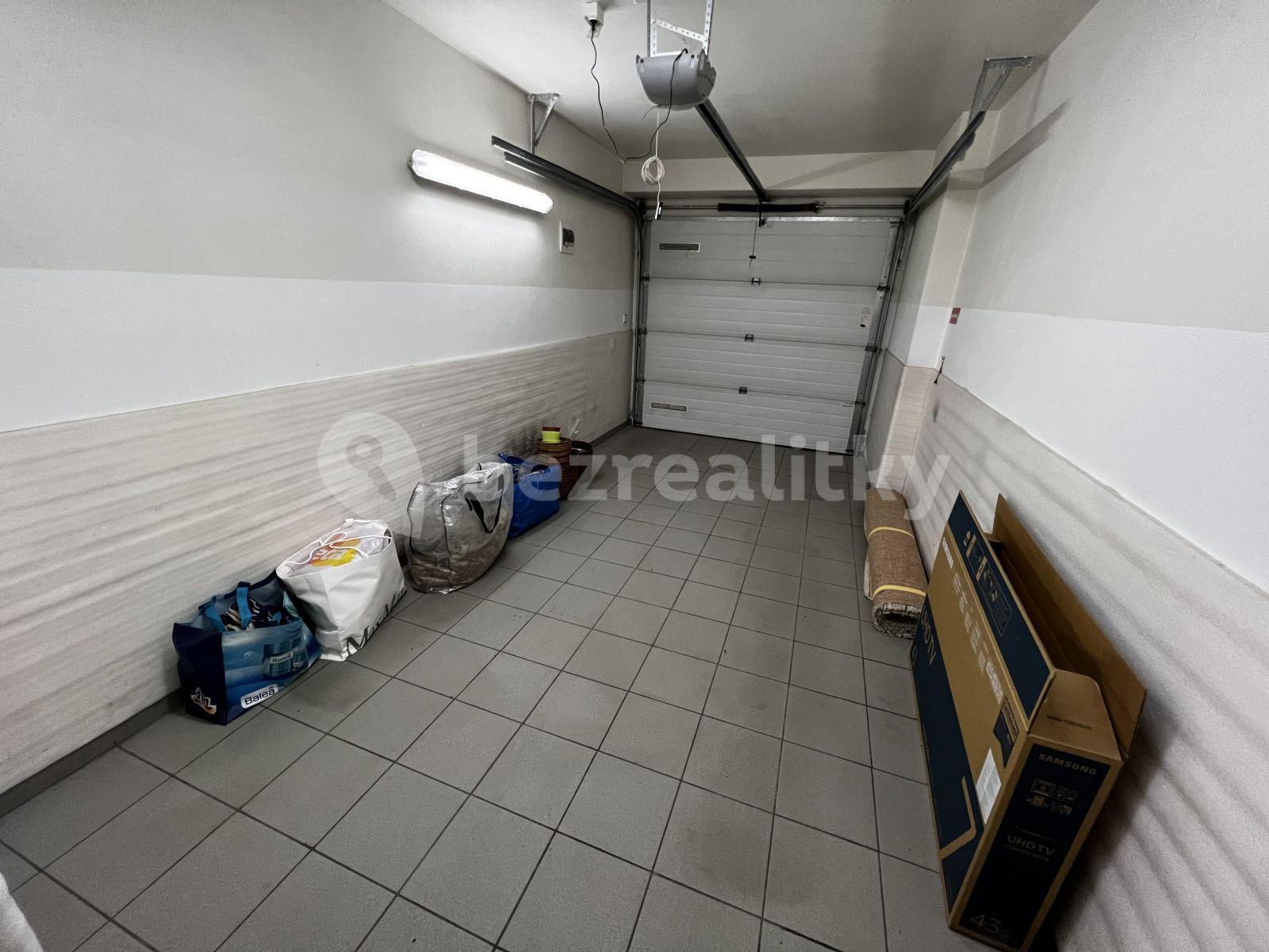 Studio flat to rent, 65 m², Žlutá, Brno, Jihomoravský Region