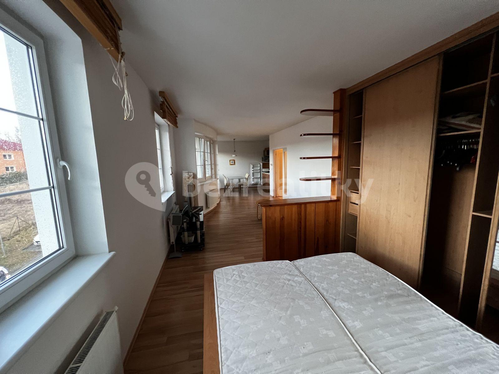 Studio flat to rent, 65 m², Žlutá, Brno, Jihomoravský Region