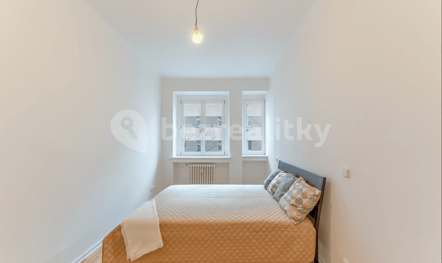 1 bedroom with open-plan kitchen flat to rent, 53 m², Lucemburská, Prague, Prague