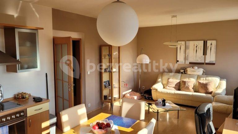 1 bedroom with open-plan kitchen flat to rent, 67 m², Nad Šutkou, Prague, Prague