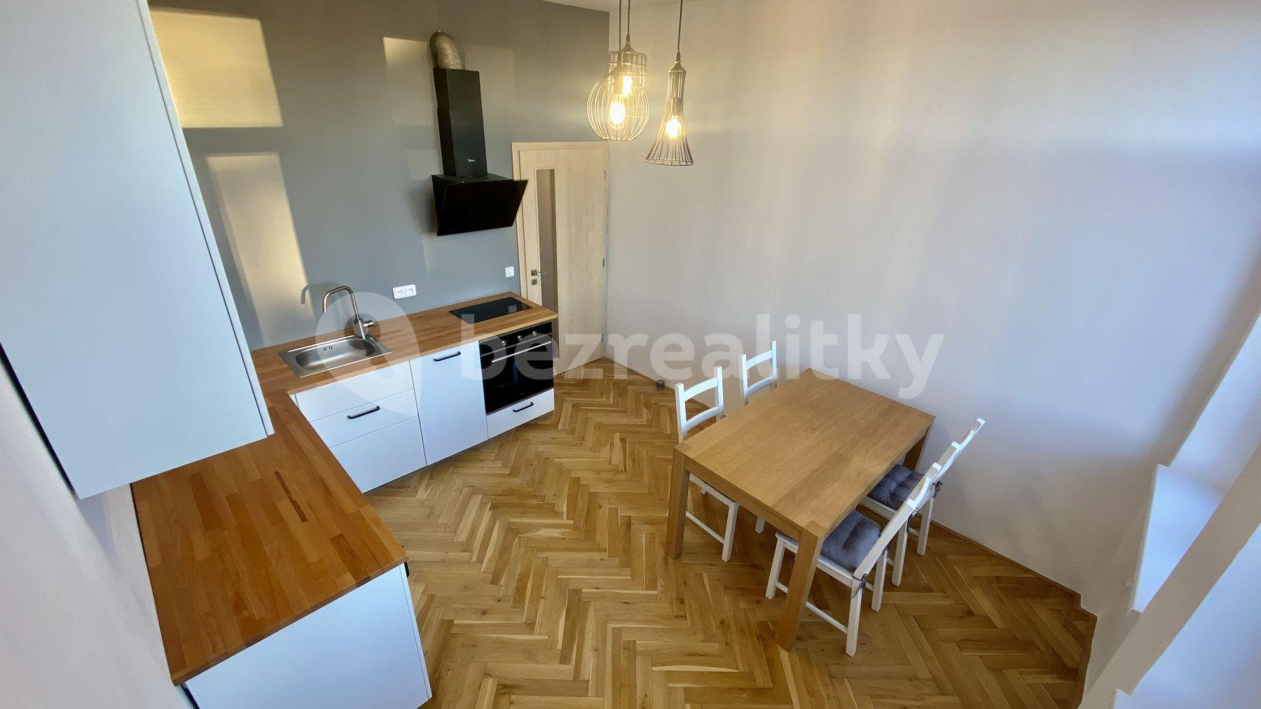 1 bedroom with open-plan kitchen flat to rent, 50 m², Křížová, Brno, Jihomoravský Region