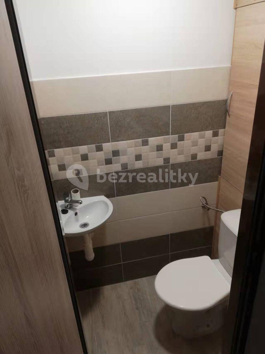 3 bedroom flat to rent, 74 m², Demlova, Jihlava, Vysočina Region