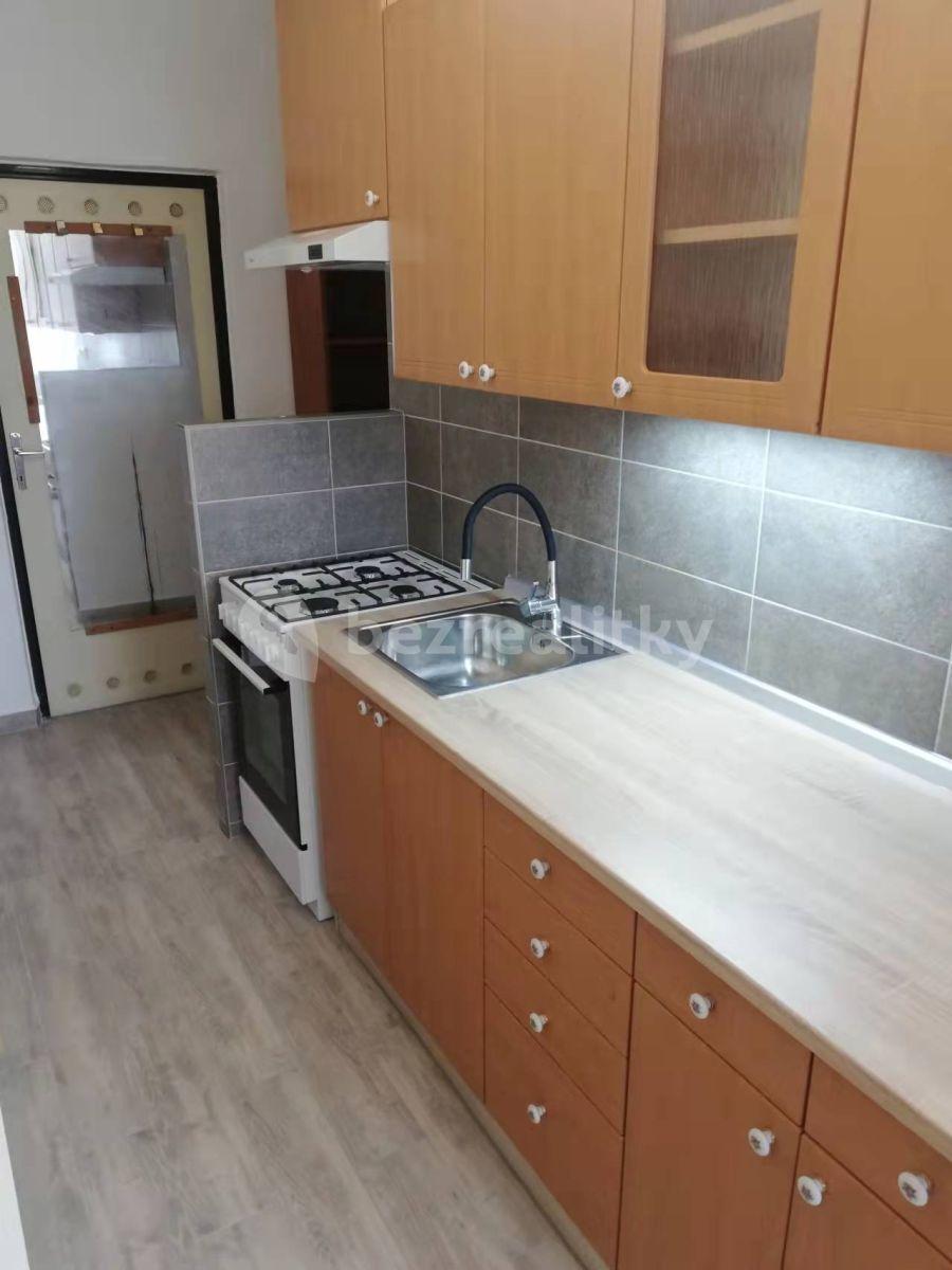 3 bedroom flat to rent, 74 m², Demlova, Jihlava, Vysočina Region