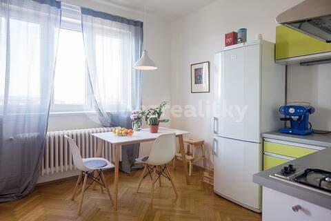 1 bedroom with open-plan kitchen flat to rent, 52 m², Šrobárova, Prague, Prague