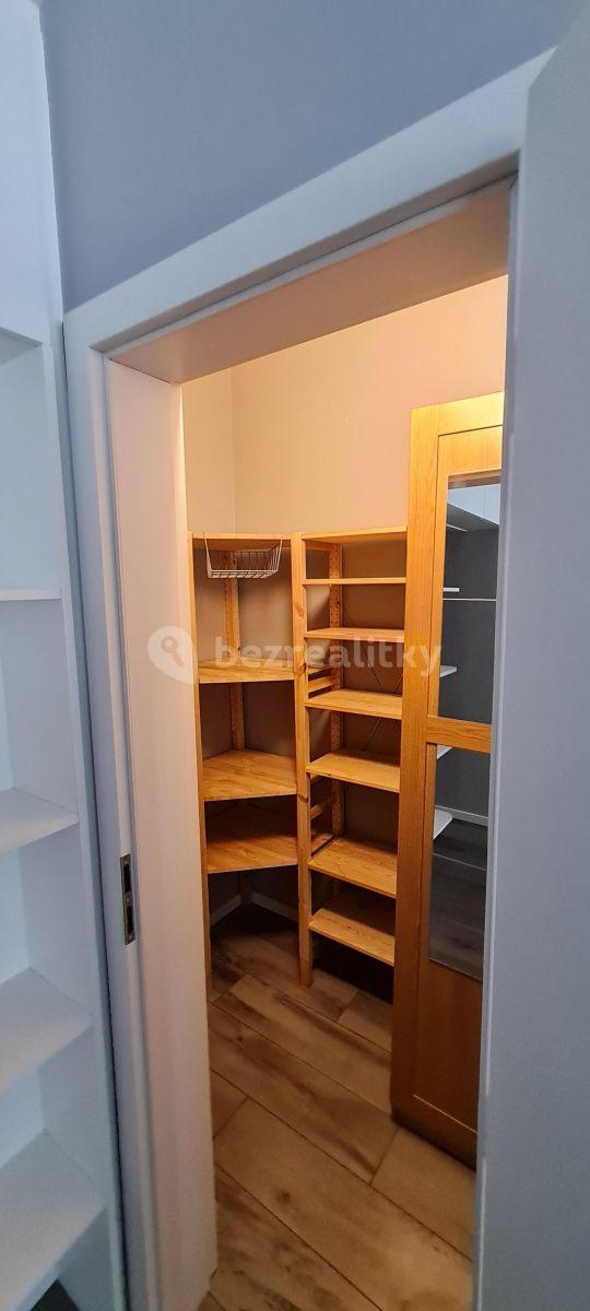 Studio flat to rent, 29 m², Semická, Prague, Prague