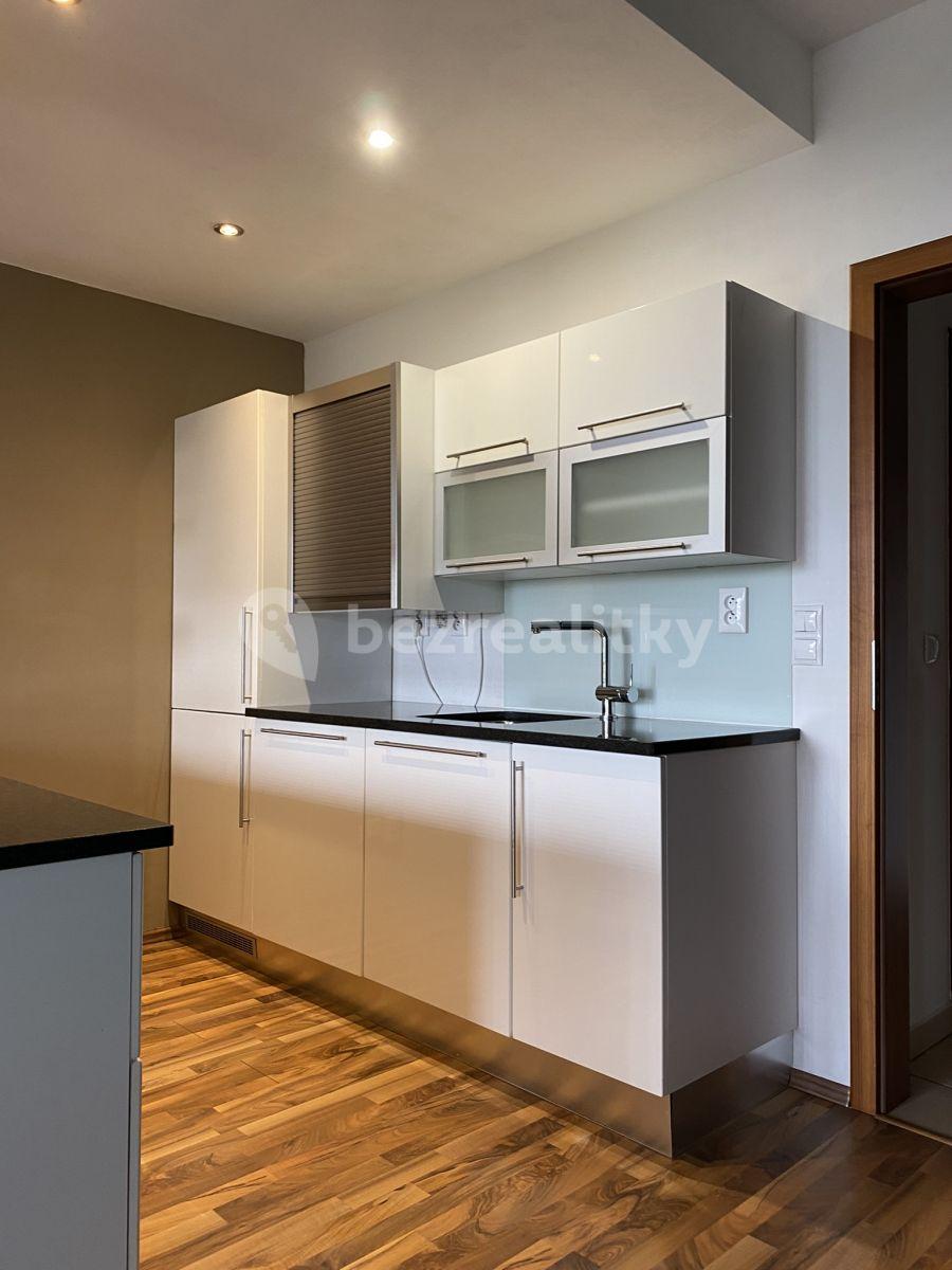 Studio flat to rent, 54 m², Litoměřická, Prague, Prague