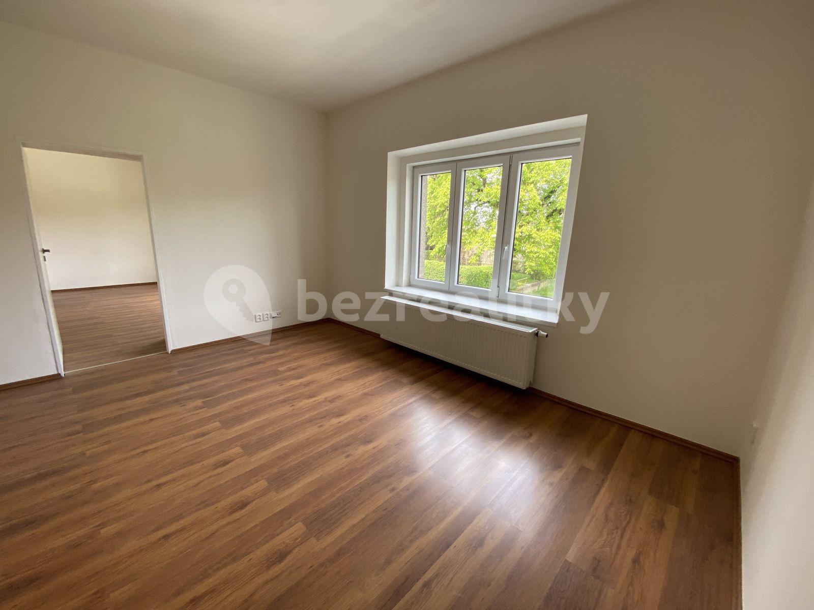 1 bedroom with open-plan kitchen flat to rent, 48 m², Havlíčkova, Roudnice nad Labem, Ústecký Region