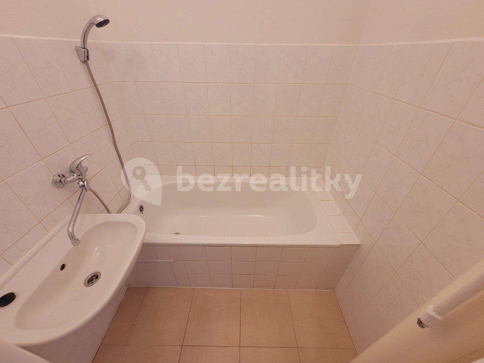 2 bedroom flat to rent, 48 m², Závodní, Karviná, Moravskoslezský Region