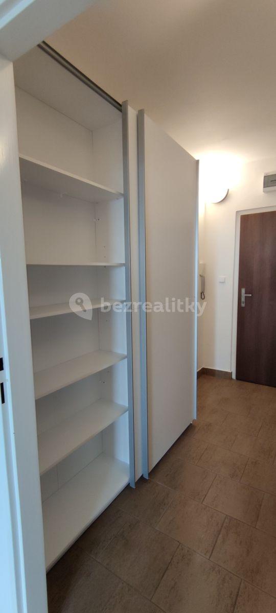 Studio flat to rent, 30 m², Varenská, Ostrava, Moravskoslezský Region