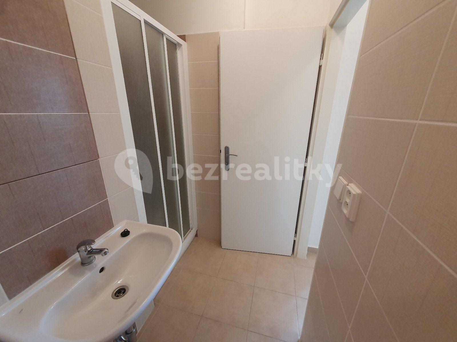 Studio flat to rent, 29 m², tř. Osvobození, Karviná, Moravskoslezský Region