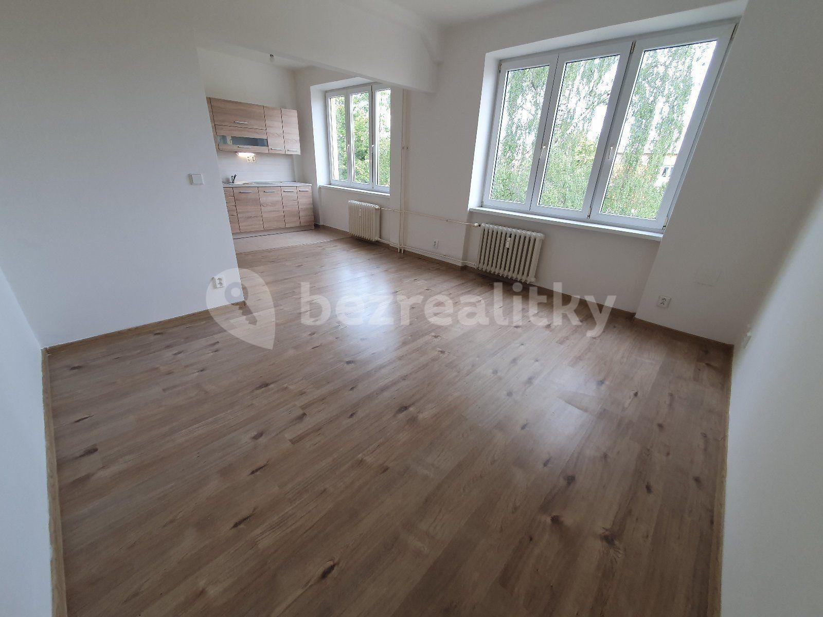 Studio flat to rent, 29 m², tř. Osvobození, Karviná, Moravskoslezský Region