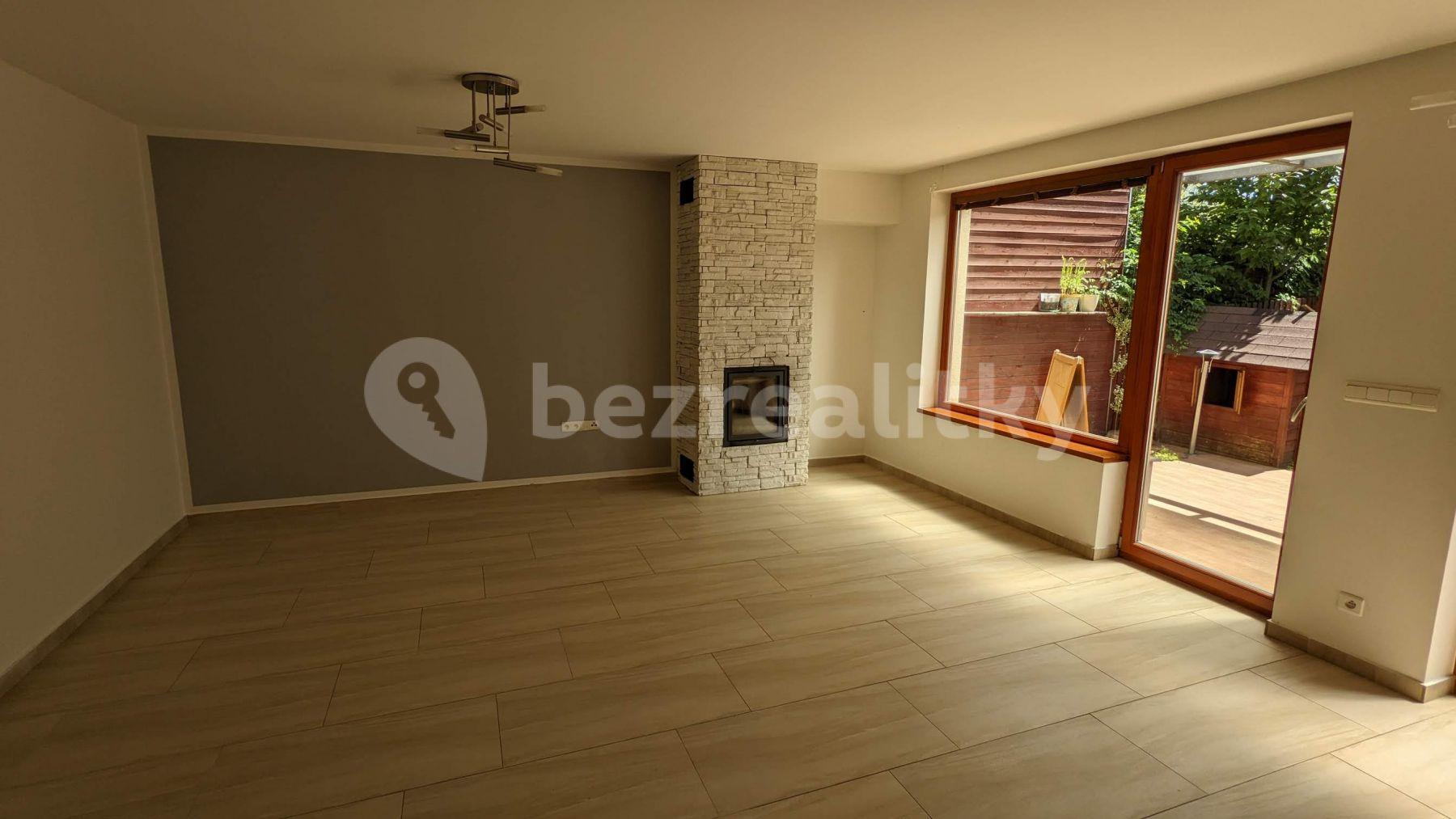 house to rent, 150 m², Bezručova, Zeleneč, Středočeský Region