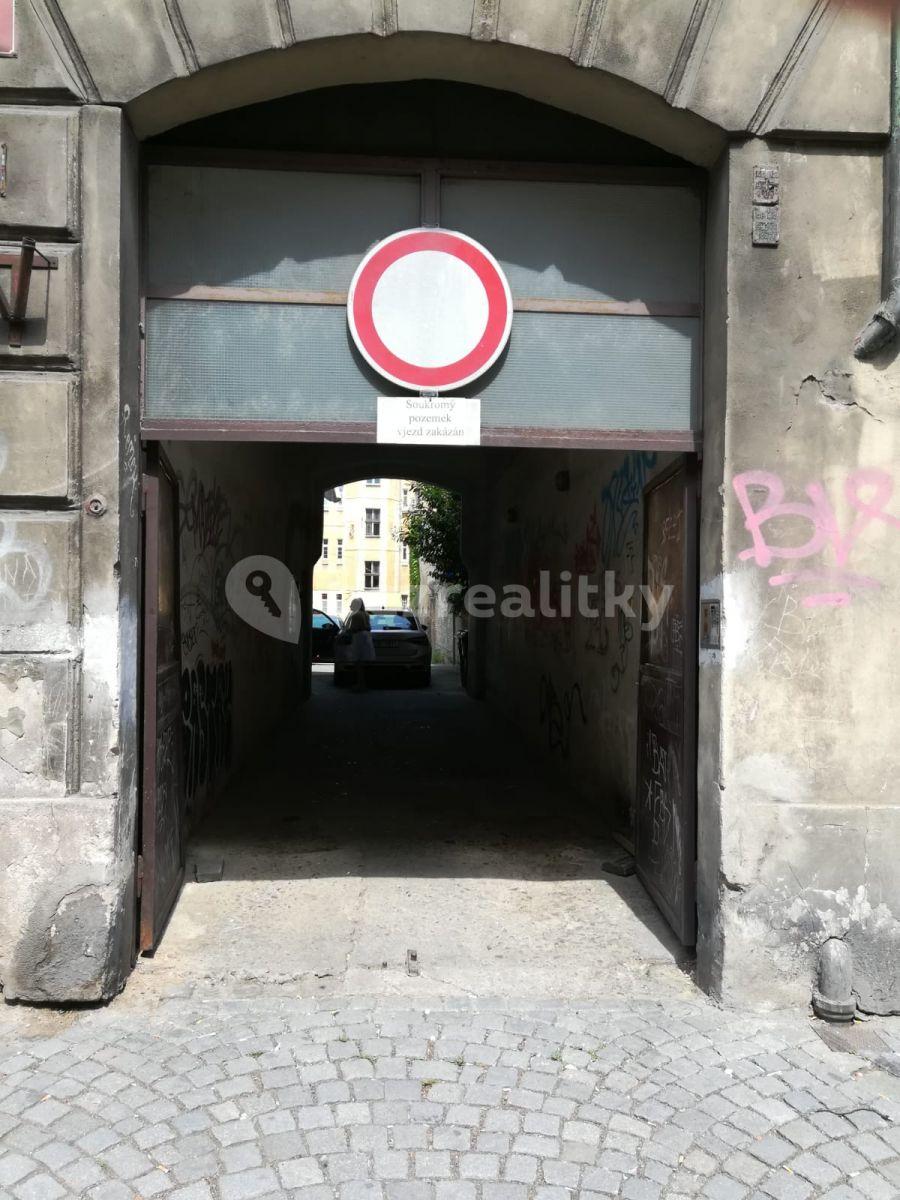 garage to rent, 17 m², Vltavská, Prague, Prague