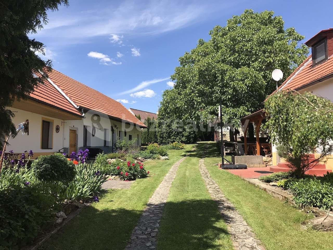 recreational property to rent, 0 m², Dírná, Jihočeský Region