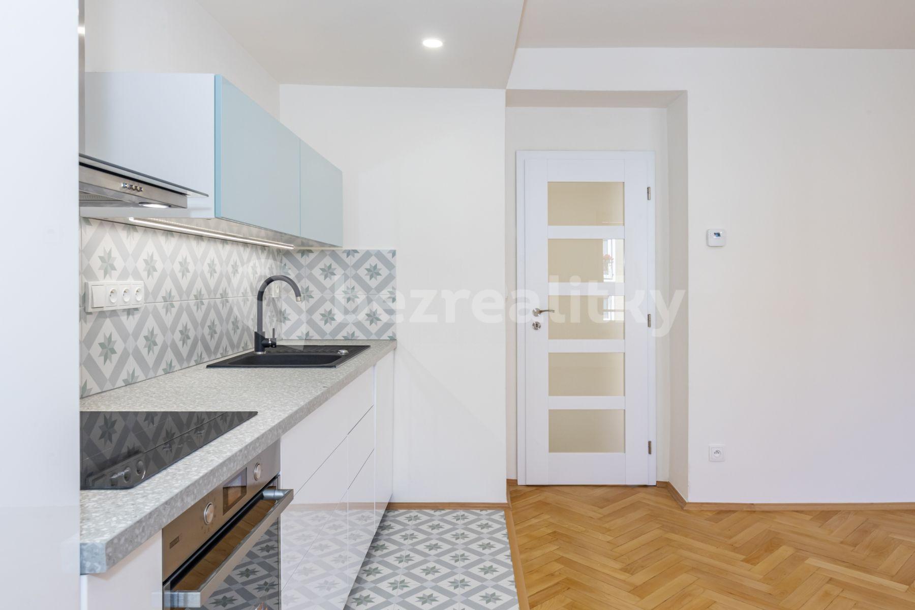 2 bedroom with open-plan kitchen flat to rent, 65 m², Dukelská, Odolena Voda, Středočeský Region