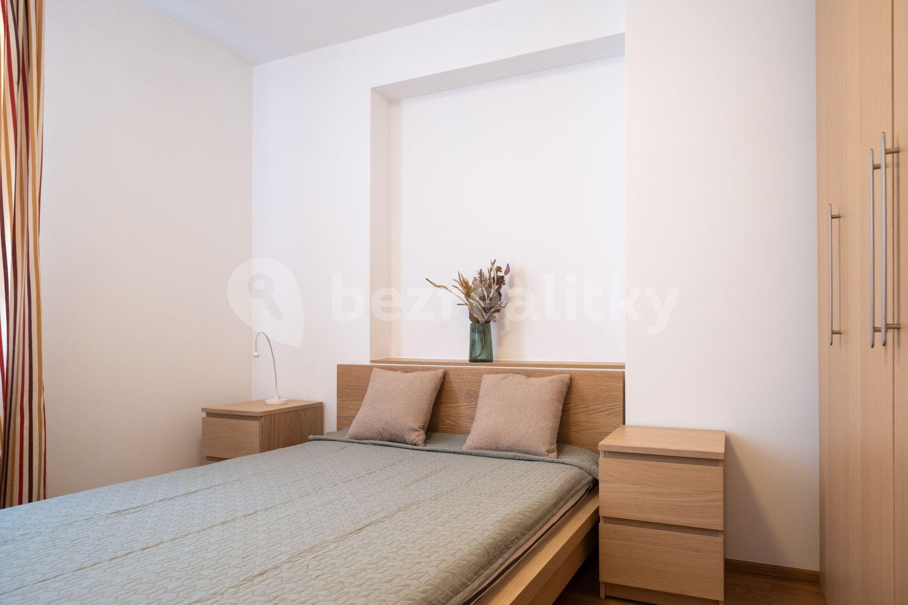 2 bedroom flat to rent, 37 m², Zenklova, Prague, Prague