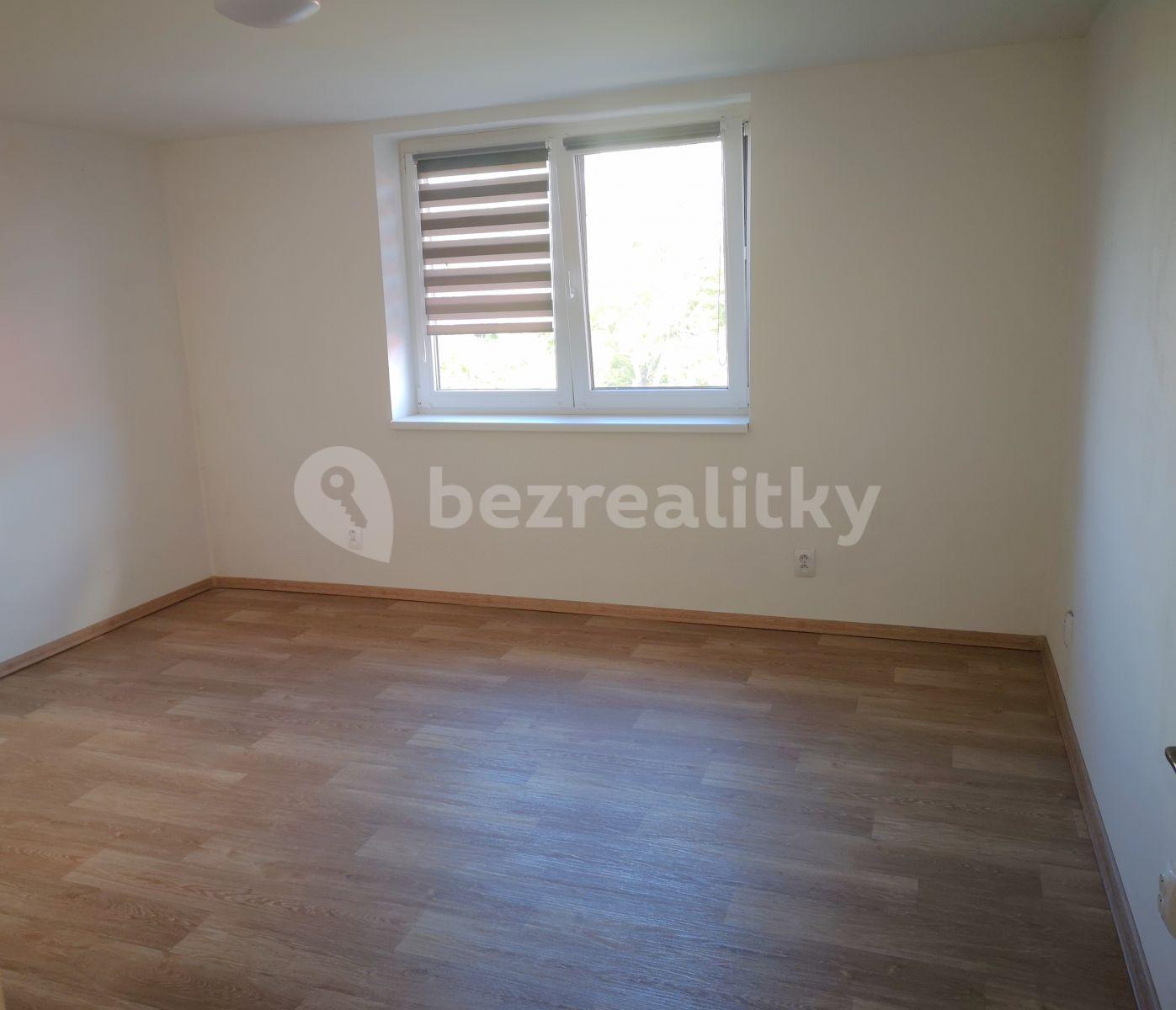 2 bedroom with open-plan kitchen flat to rent, 72 m², Hornických učňů, Příbram, Středočeský Region