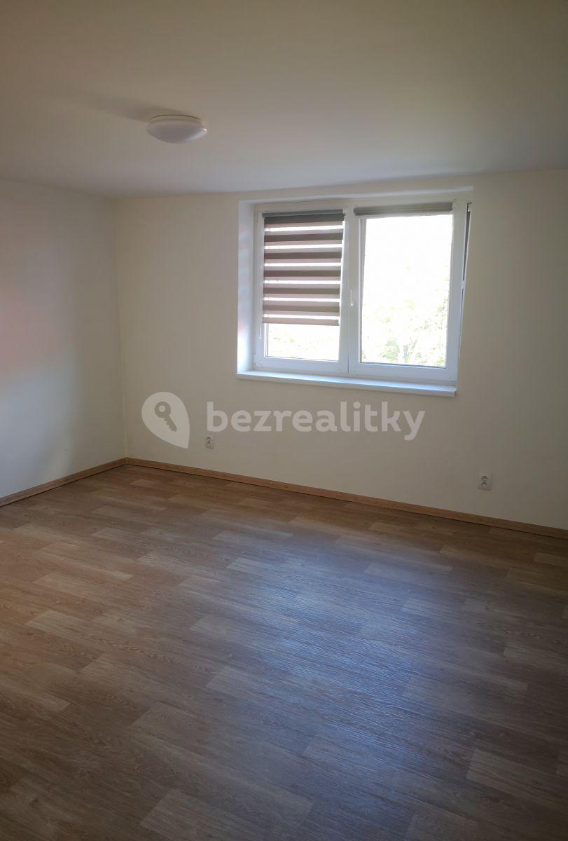 2 bedroom with open-plan kitchen flat to rent, 72 m², Hornických učňů, Příbram, Středočeský Region