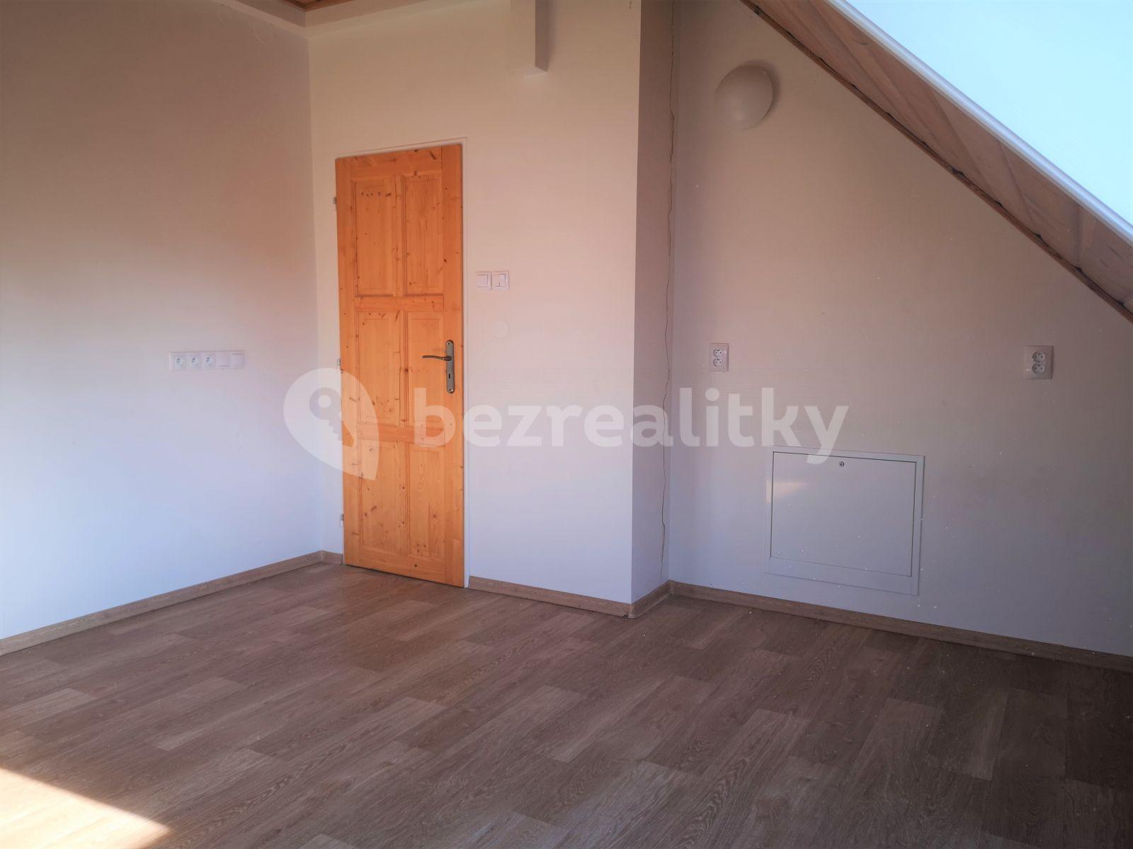 2 bedroom with open-plan kitchen flat to rent, 72 m², Hornických učňů, Příbram, Středočeský Region