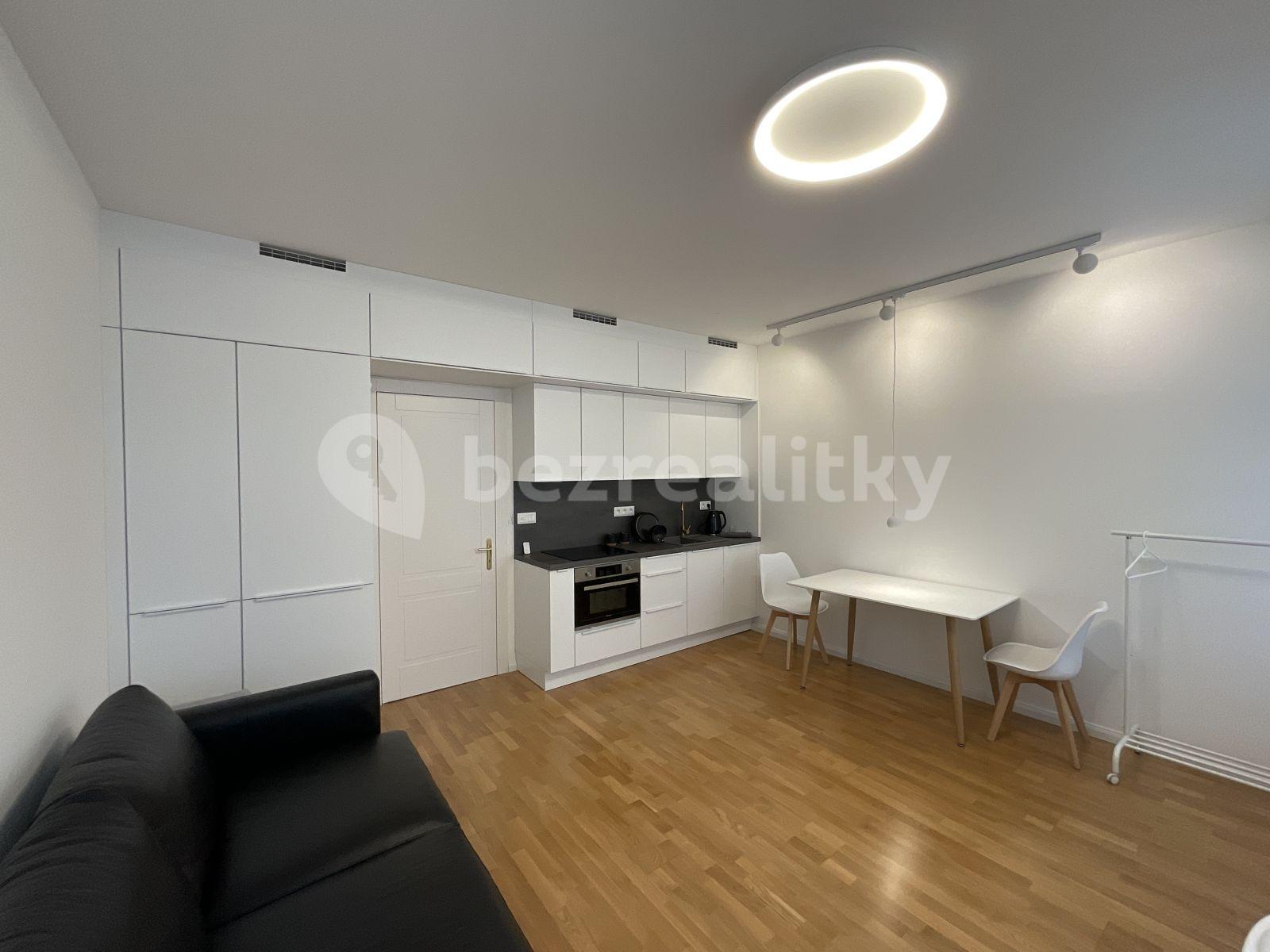 Studio flat to rent, 27 m², Rubešova, Prague, Prague