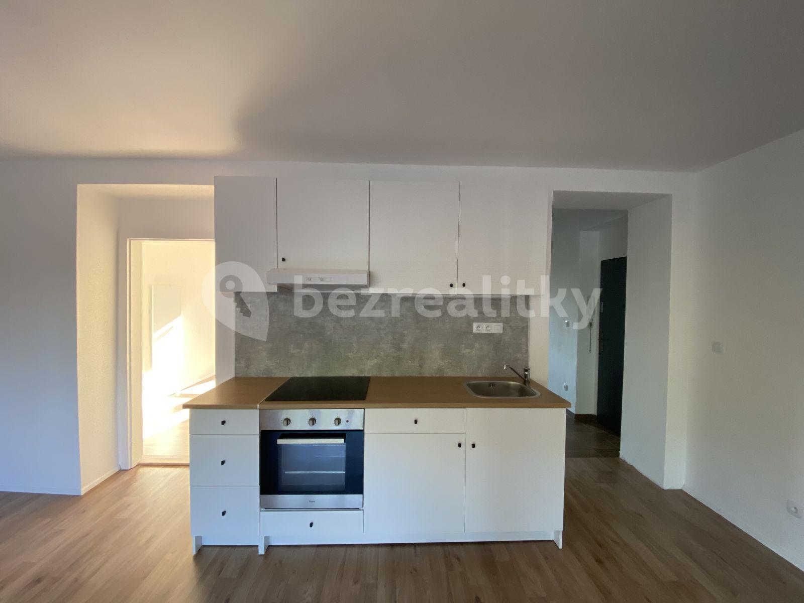 1 bedroom with open-plan kitchen flat to rent, 58 m², Zborovské náměstí, Pardubice, Pardubický Region