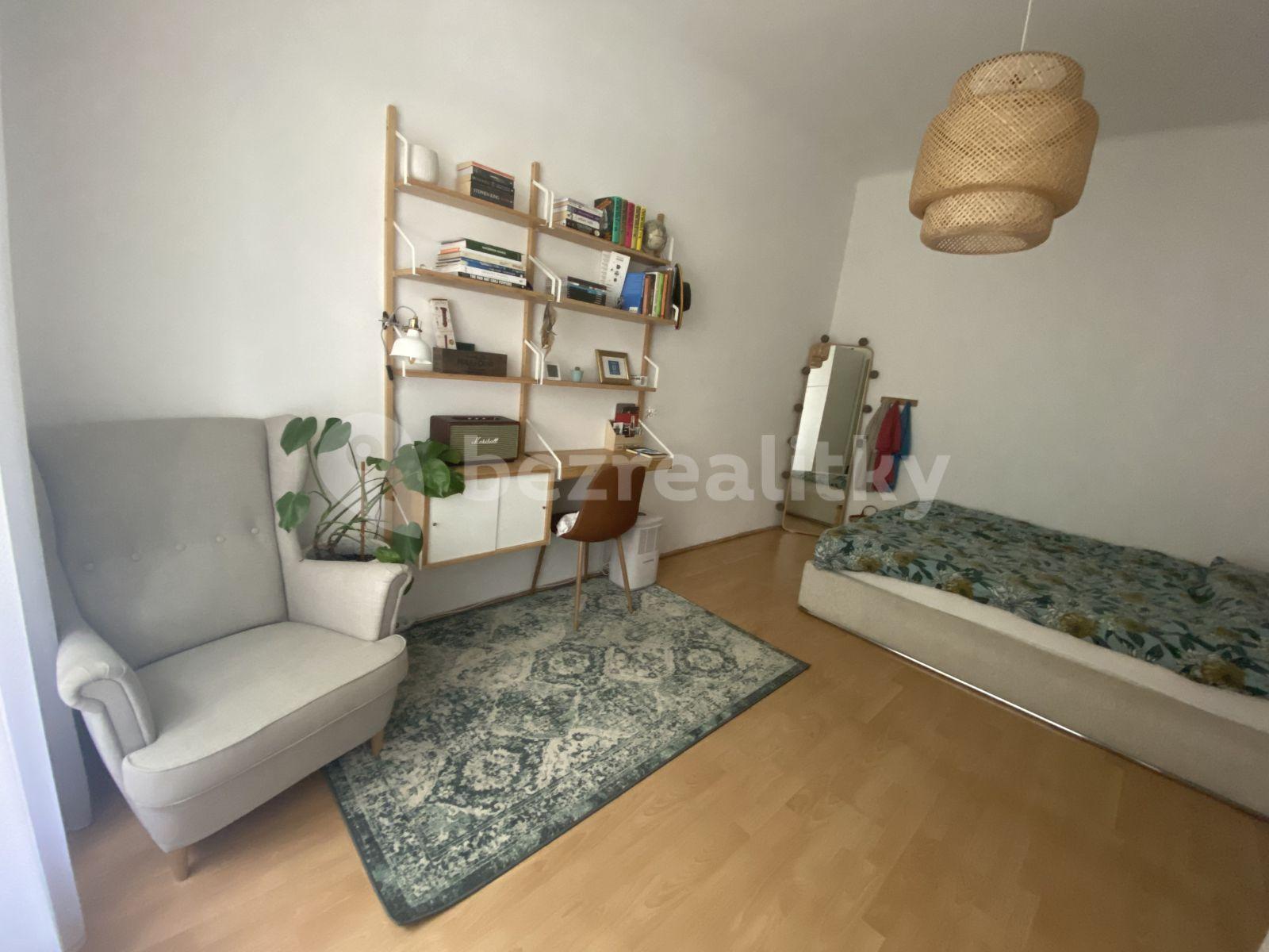 1 bedroom with open-plan kitchen flat to rent, 40 m², Dačického, Prague, Prague