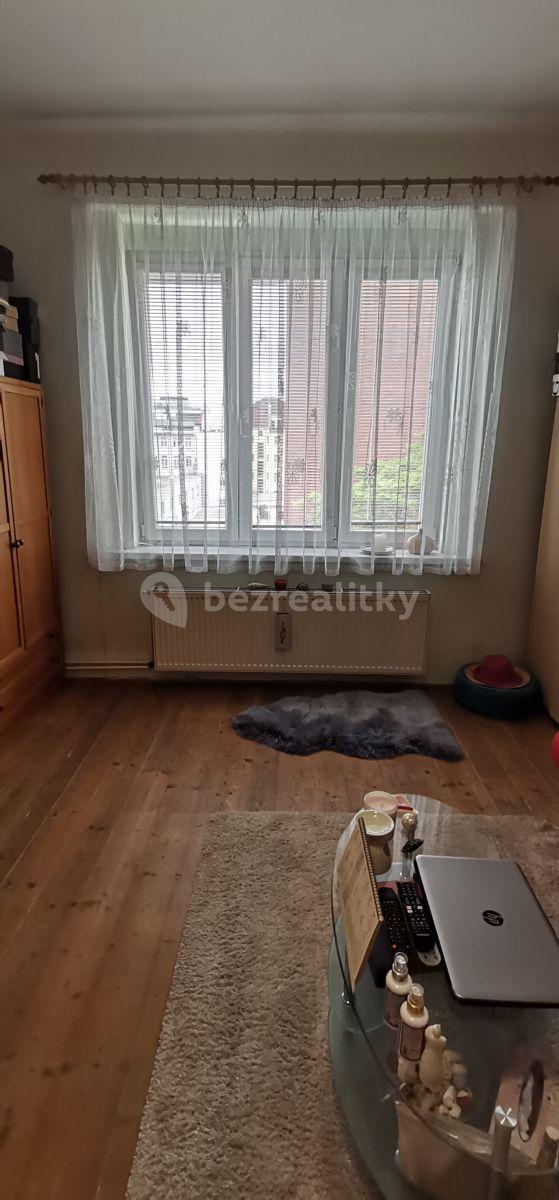 Studio flat to rent, 37 m², Na Maninách, Prague, Prague