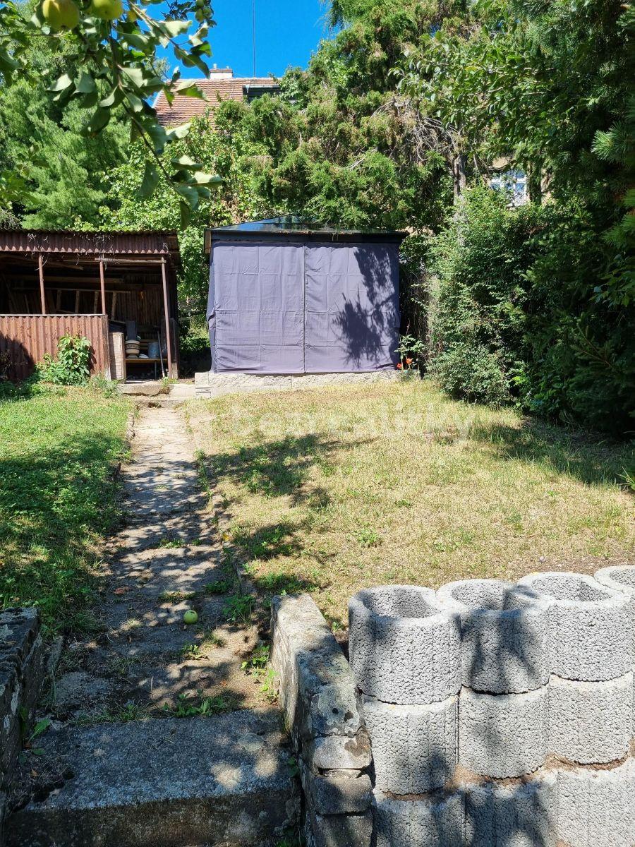 Small studio flat to rent, 42 m², Podhorská, Prague, Prague