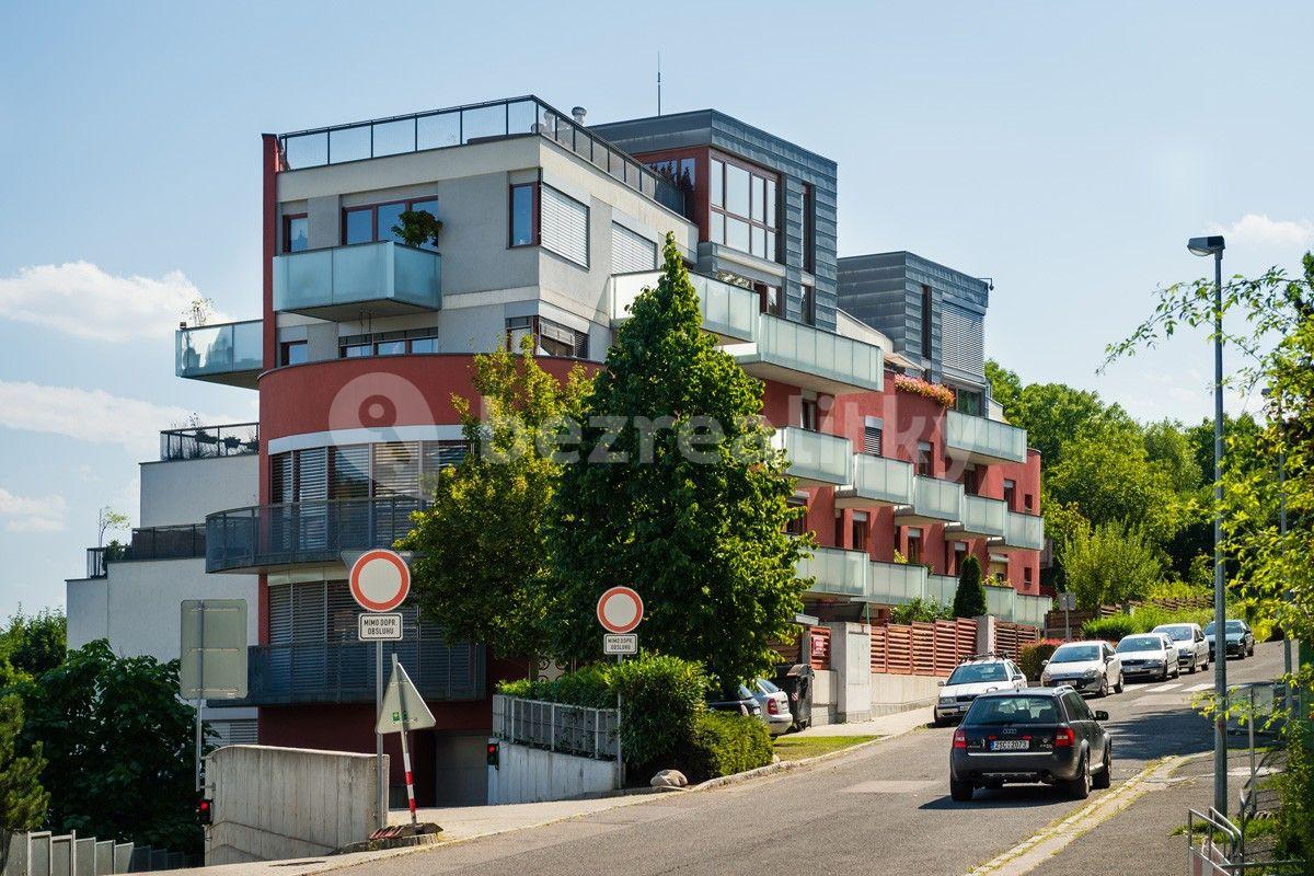 1 bedroom with open-plan kitchen flat to rent, 55 m², Kotlářka, Prague, Prague