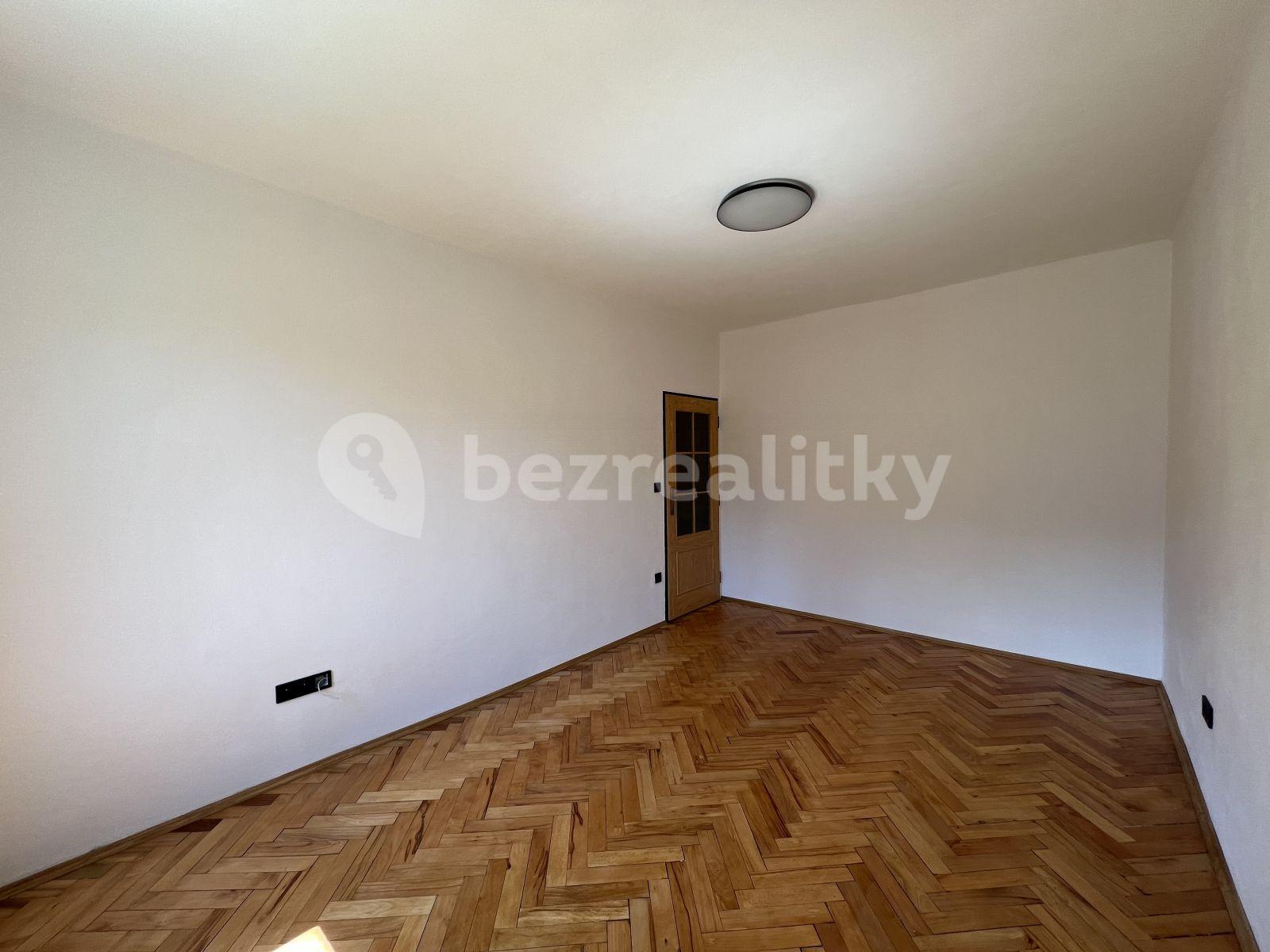 1 bedroom with open-plan kitchen flat to rent, 56 m², Marie Pujmanové, Trutnov, Královéhradecký Region