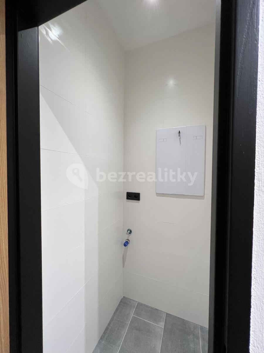 1 bedroom with open-plan kitchen flat to rent, 56 m², Marie Pujmanové, Trutnov, Královéhradecký Region