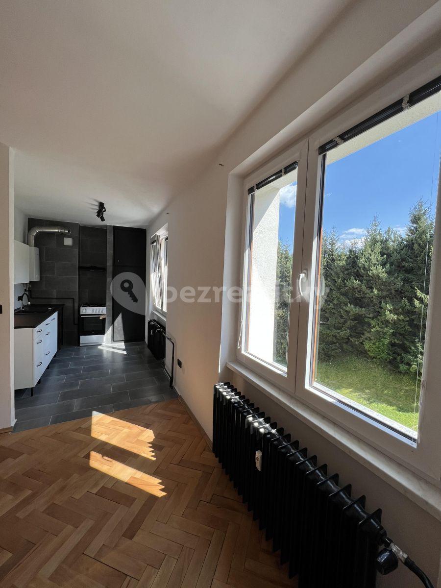 1 bedroom with open-plan kitchen flat to rent, 56 m², Marie Pujmanové, Trutnov, Královéhradecký Region