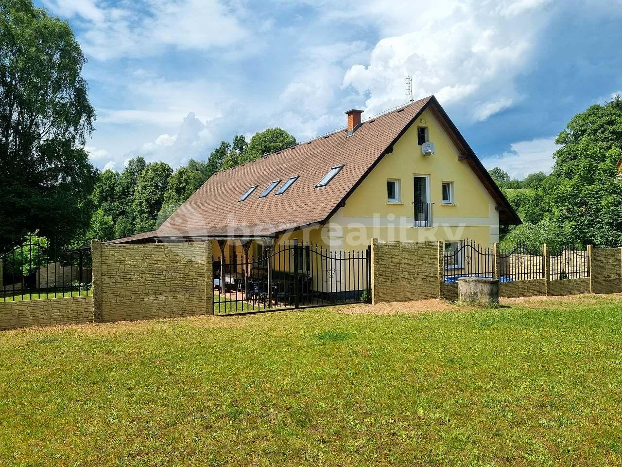 recreational property to rent, 0 m², Staré Buky, Královéhradecký Region