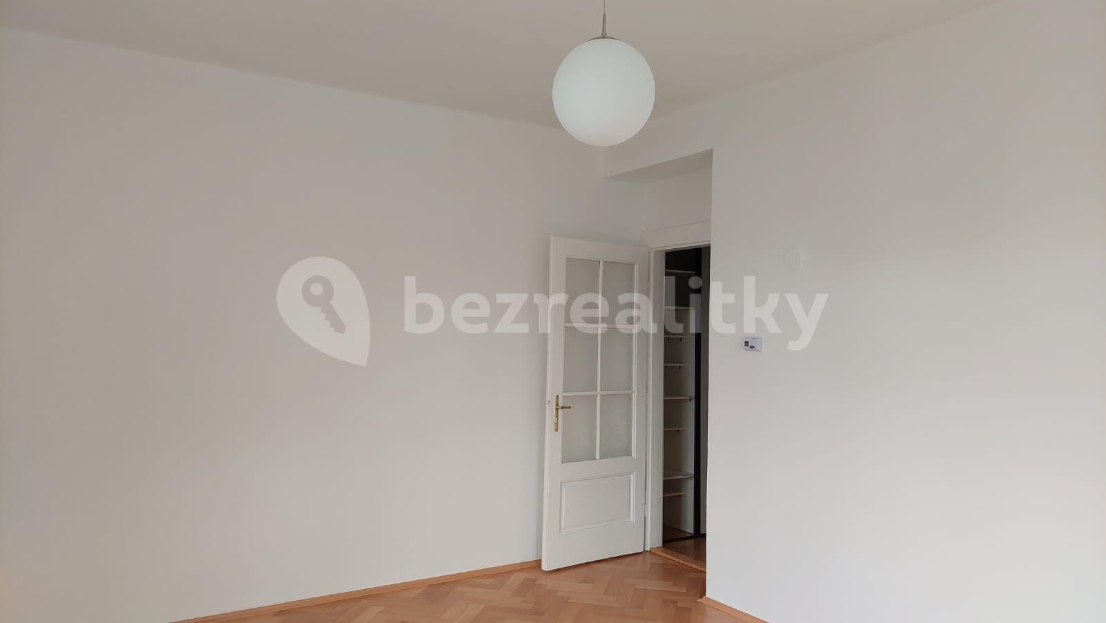 2 bedroom flat to rent, 60 m², Velvarská, Prague, Prague