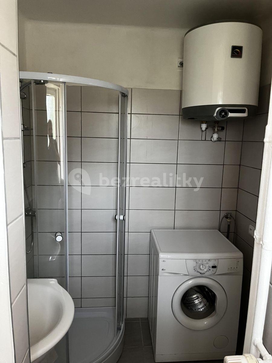 2 bedroom flat to rent, 51 m², Smetáčkova, Slaný, Středočeský Region