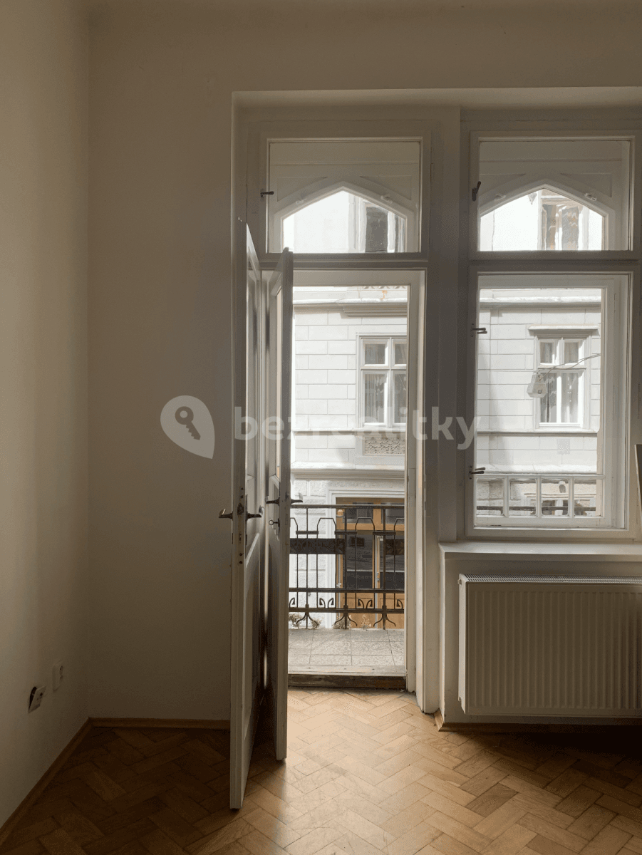 1 bedroom with open-plan kitchen flat to rent, 55 m², Voroněžská, Prague, Prague