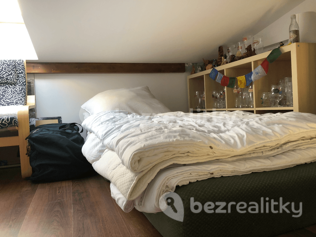 2 bedroom flat to rent, 30 m², Grösslingová, Bratislava - mestská časť Staré Mesto, Bratislavský Region