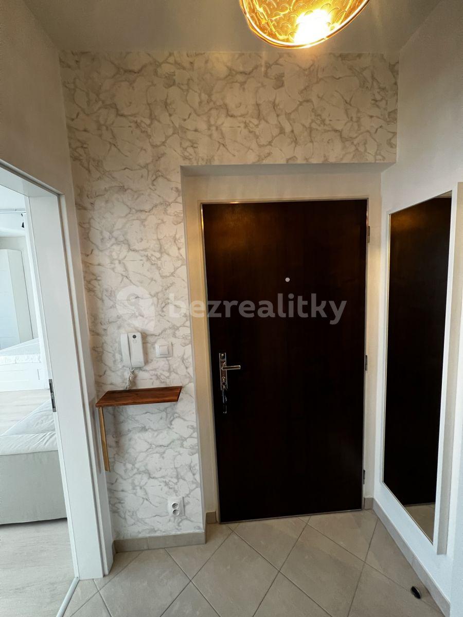 Studio flat to rent, 40 m², Míšovická, Prague, Prague